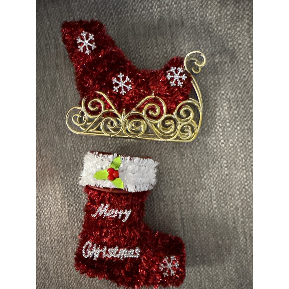 Christmas Tinsel Decoration Set Red Sleigh & Gold Scroll & Merry Christmas Boot